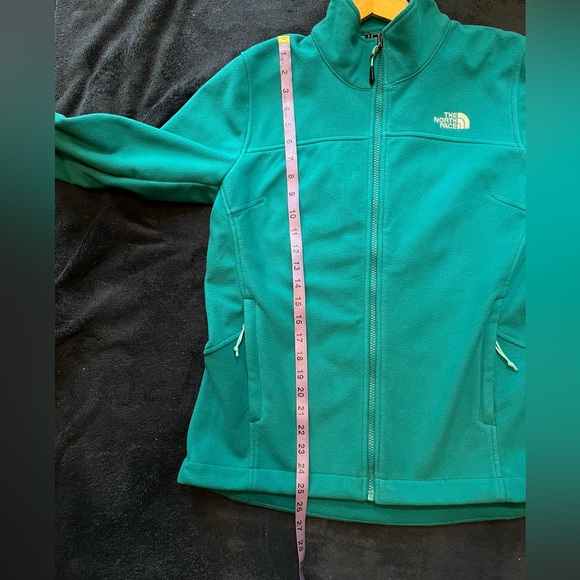 NWOT The North Face Women’s
TKA Glacier Fleece Full Zip Jacket Size L/XL - Picture 8 of 10